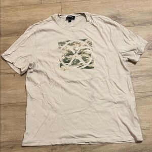 Express Cream Graphic Tee